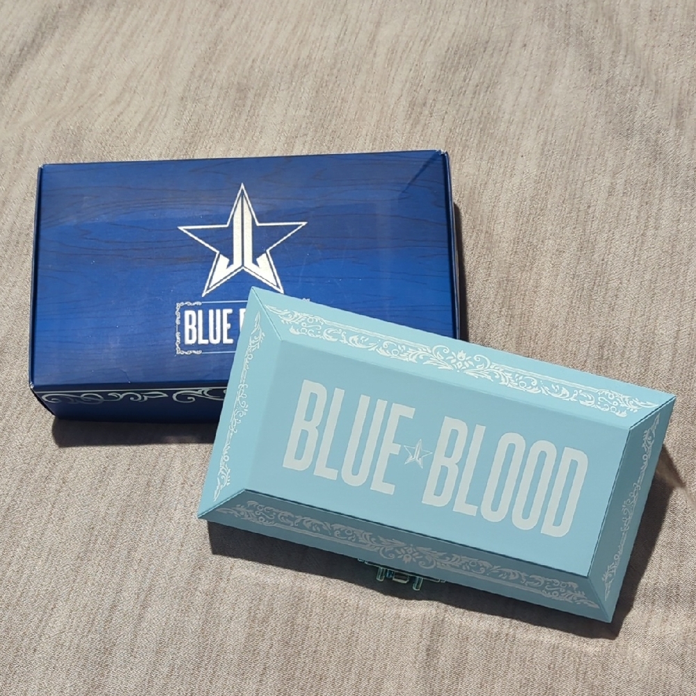 NIB Jeffree Star Blue Bloods eyeshadow palette